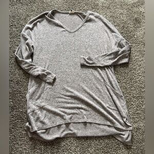 Gray Long Sleeve V-Neck Top